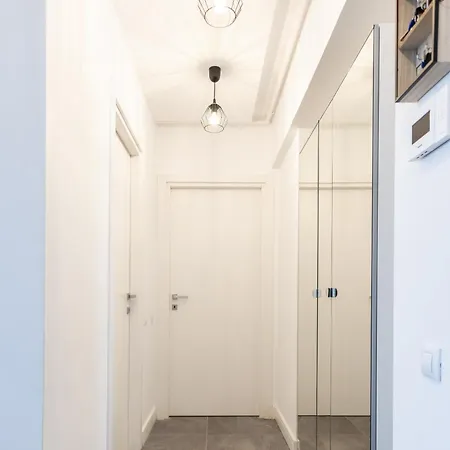 Onix View 37, Premium Parking Apartment