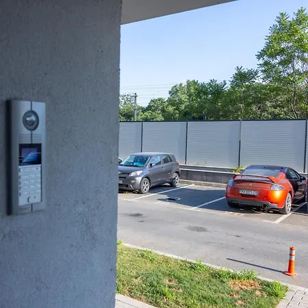 Onix View 37, Premium Parking Bukareszt